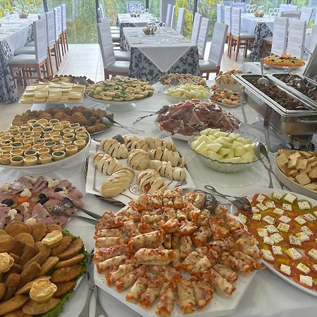 Restaurante Residencial Pizzaria S. Estevao Aguiar da Beira Eksteriør billede