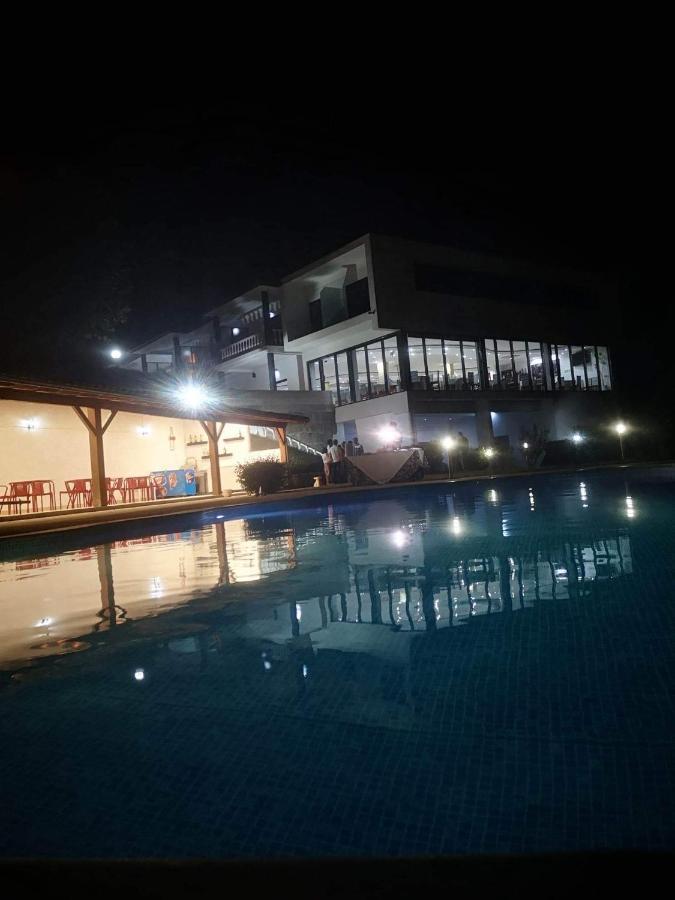Restaurante Residencial Pizzaria S. Estevao Aguiar da Beira Eksteriør billede